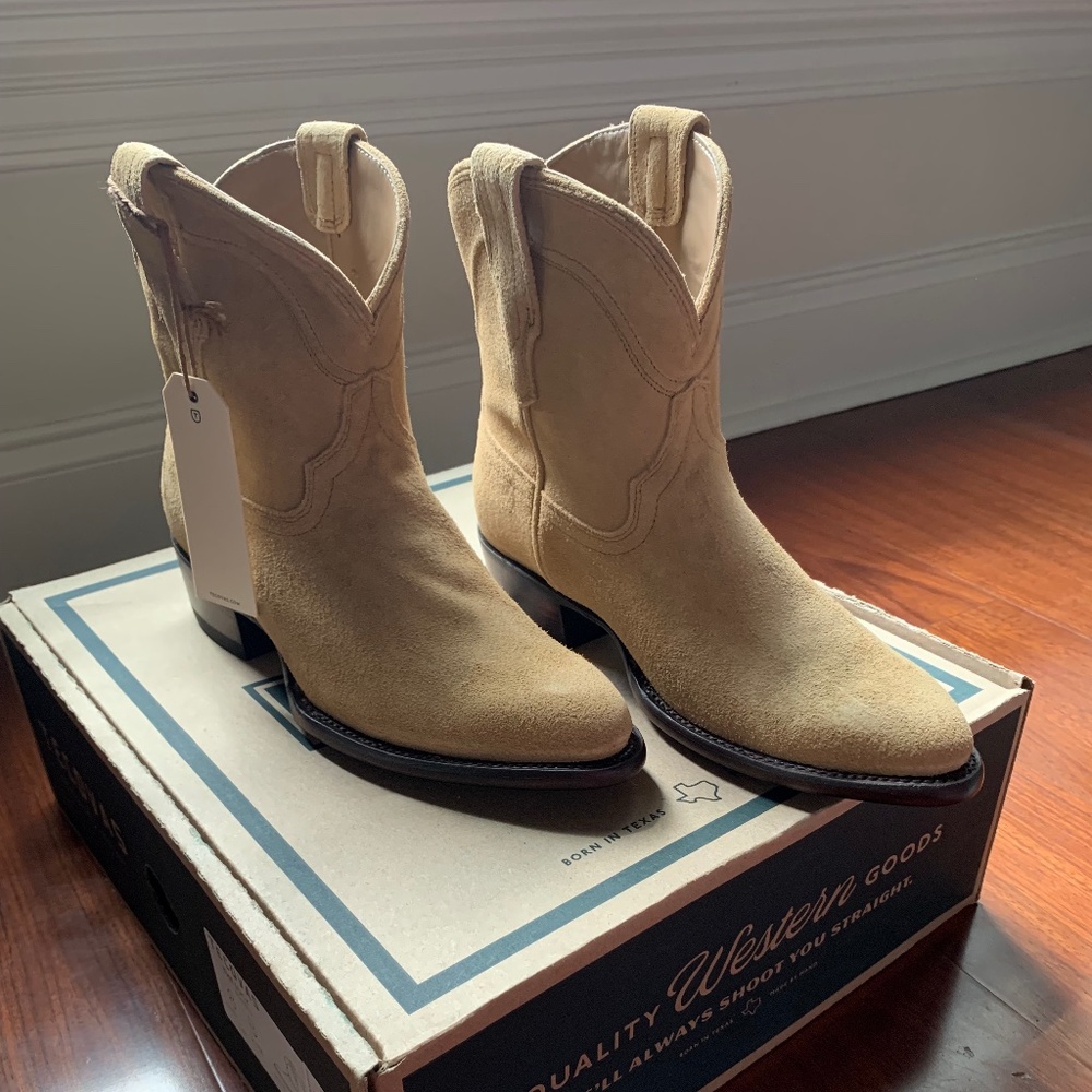 Tecovas Tan Ankle Boots